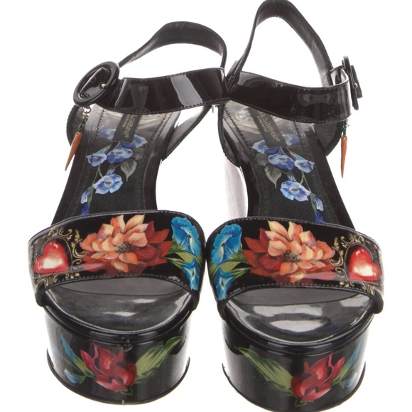 Dolce & Gabbana Patent Leather Floral Print Sandals Women's Size: 7 | IT 37 - Picture 4 of 7